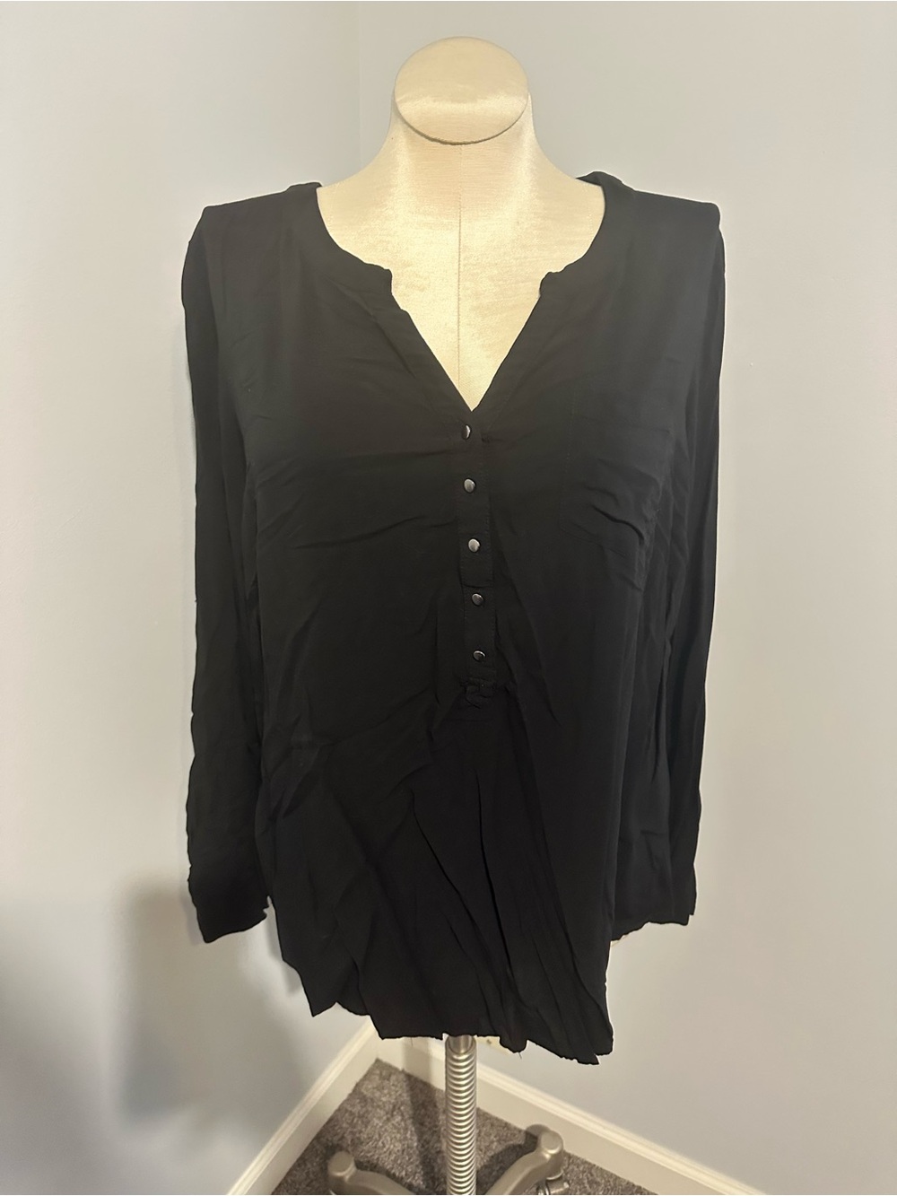 Torrid Black Long-Sleeve Split Neck Button Blouse